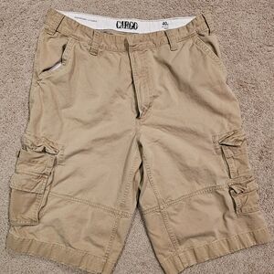 Vintage men's cargo khaki shorts